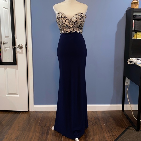 Only worn once! - Picture 1 of 2